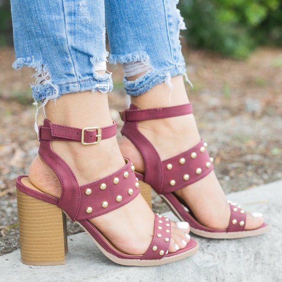 Qupid Brammer-30 Burgundy Studded Chunky Heel - Picture 1 of 3